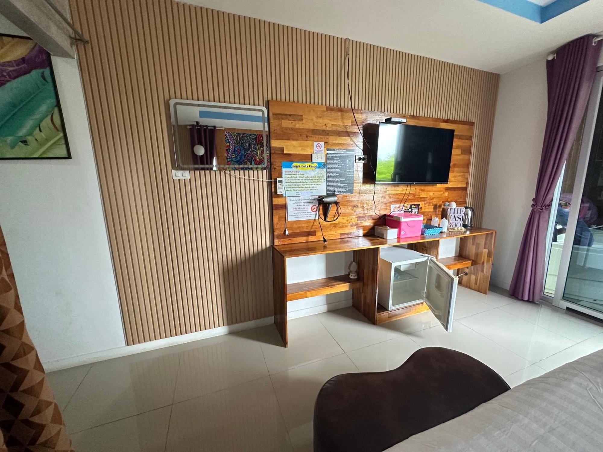 Jingle Bells Resort Koh Larn Exterior foto